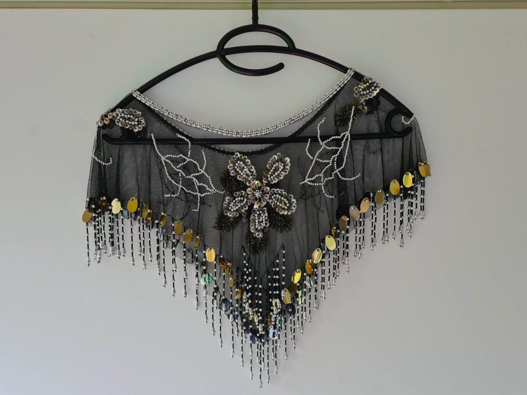 Costumi: Umhang (Schulter oder Hüfte) – Usato da Saland venduto da V-Tour 2