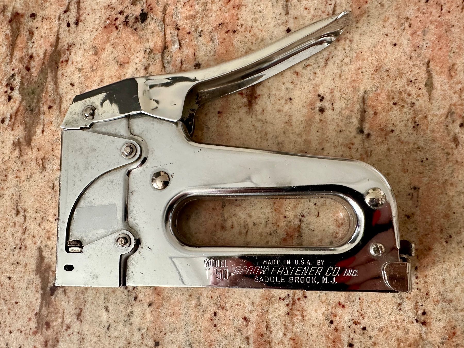 Tutti gli attrezzi: HANDTACKER ARROW T-50 – Nuovo (secondo la descrizione) da Spreitenbach venduto da Jessy8 1