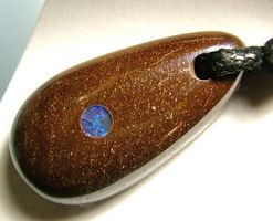 Boulder Opal Anhänger 35cts.