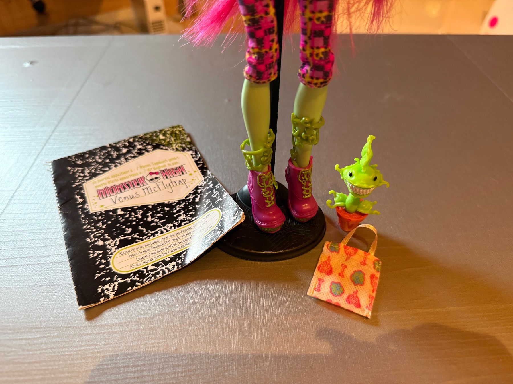 Poupées: Monster High Venus Mcflytrap Basic G1 – D'occasion à Fribourg par leaahrm 2