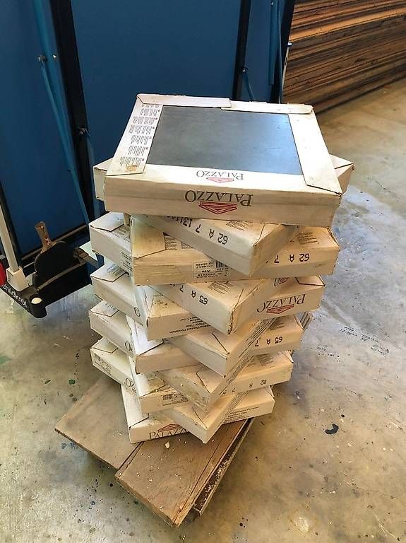Rivestimenti per pavimenti: Bodenplatten / Fliesen / Keramik / Feinsteinzeug / Carrelage – Usato da Missy venduto da bernhardiner02 1