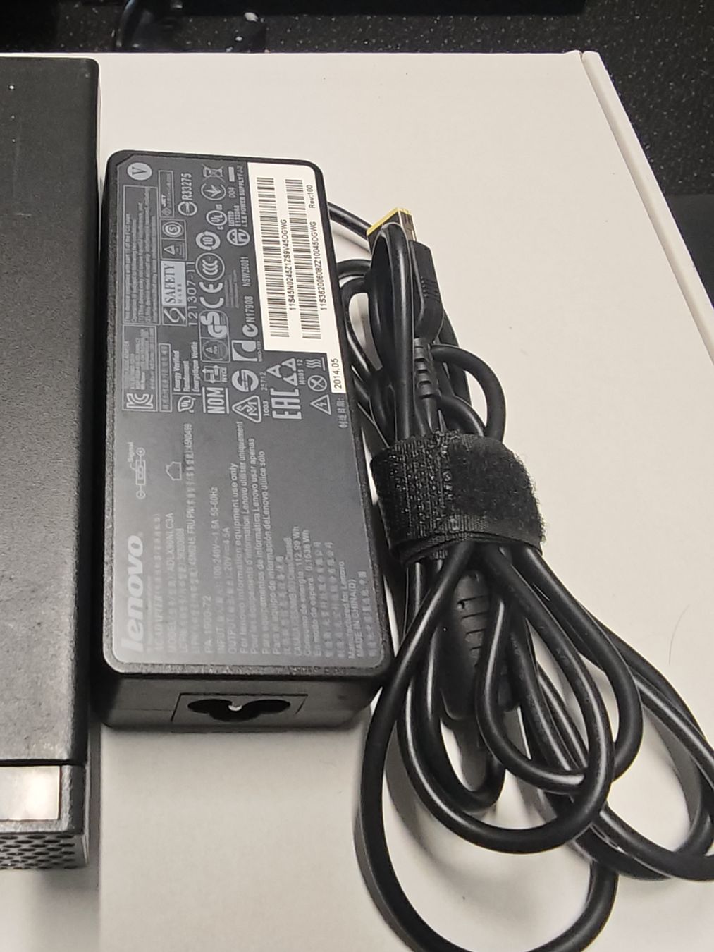 Lenovo PCs: Lenovo ThinkCentre Tiny PC with Power Adapter Used – Gebraucht aus Wynigen von Jenogmx28 2