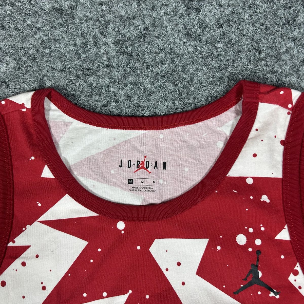 Jordan T-Shirts: Jordan tank top Medium  – Neu (gemäss Beschreibung) aus La Sagne NE von Matlasape 1