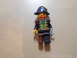 1 x LEGO Piraten Captain Minifigur  (974)