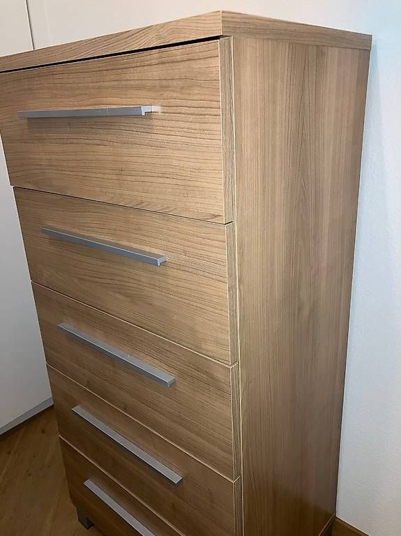 Cassettiere: MODERNE HOHE KOMMODE  TOP ZUSTAND  – Usato da Baar venduto da leo_j8vl 1