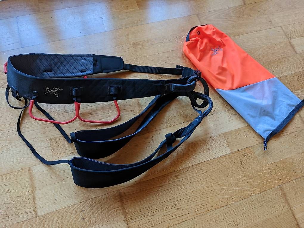 Arcteryx Attrezzatura da arrampicata: Arcteryx Klettergurt C-Quence Grösse M – Usato da Innertkirchen venduto da Flir 2