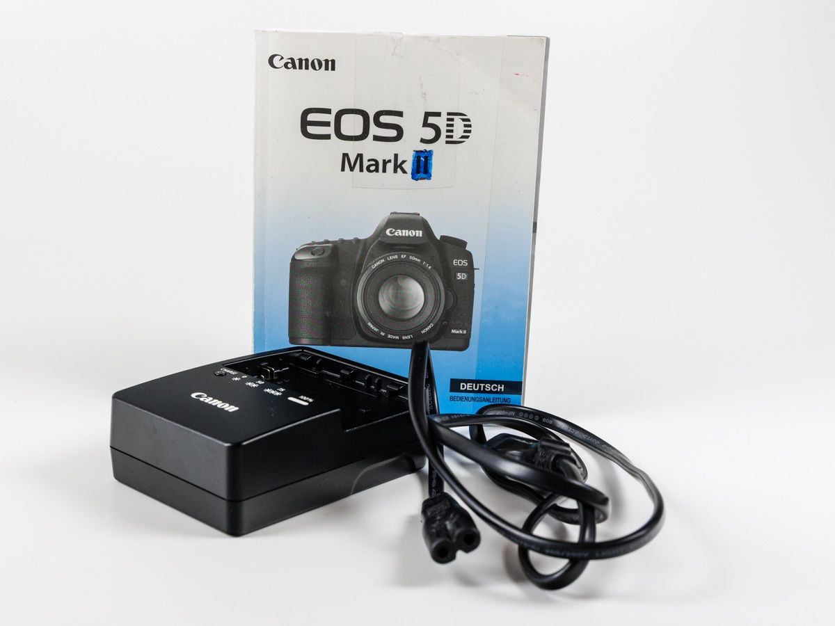 Canon Fotocamera: Canon EOS 5d Mark II – Usato da Sennhof venduto da chaoscrack 3