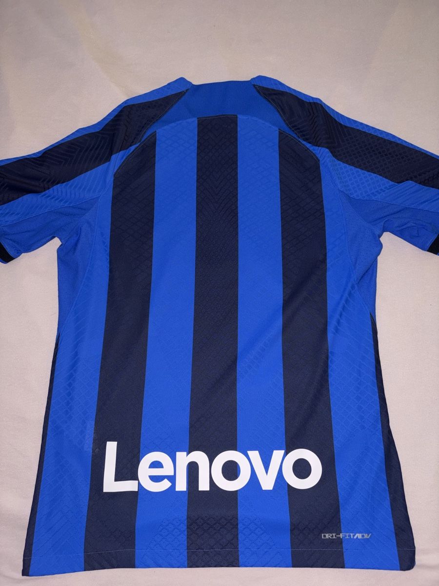 Football Club Internazionale Milano Canottiere & Pantaloni: Inter Mailand Authentic Trikot / size M – Usato da Urdorf venduto da YannisW. 2