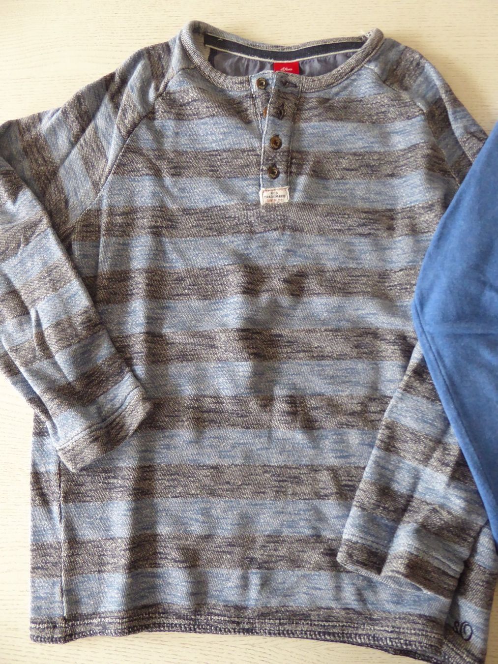 Zara Pulls et sweat-shirts: 2 coole Pullover Gr.146-152 Zara s.Oliver blau gestreift – D'occasion à Zürich par Sunflower.15 1