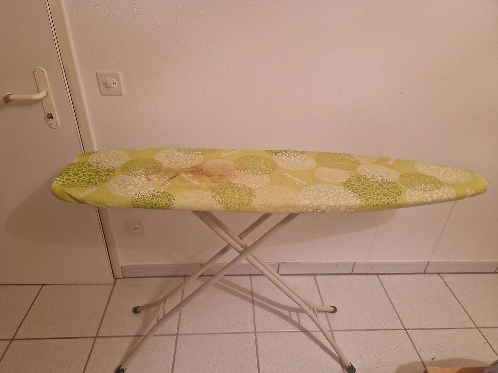 Bügelbretter: Asse da stiro – Gebraucht aus Aurigeno von dan_2xx2