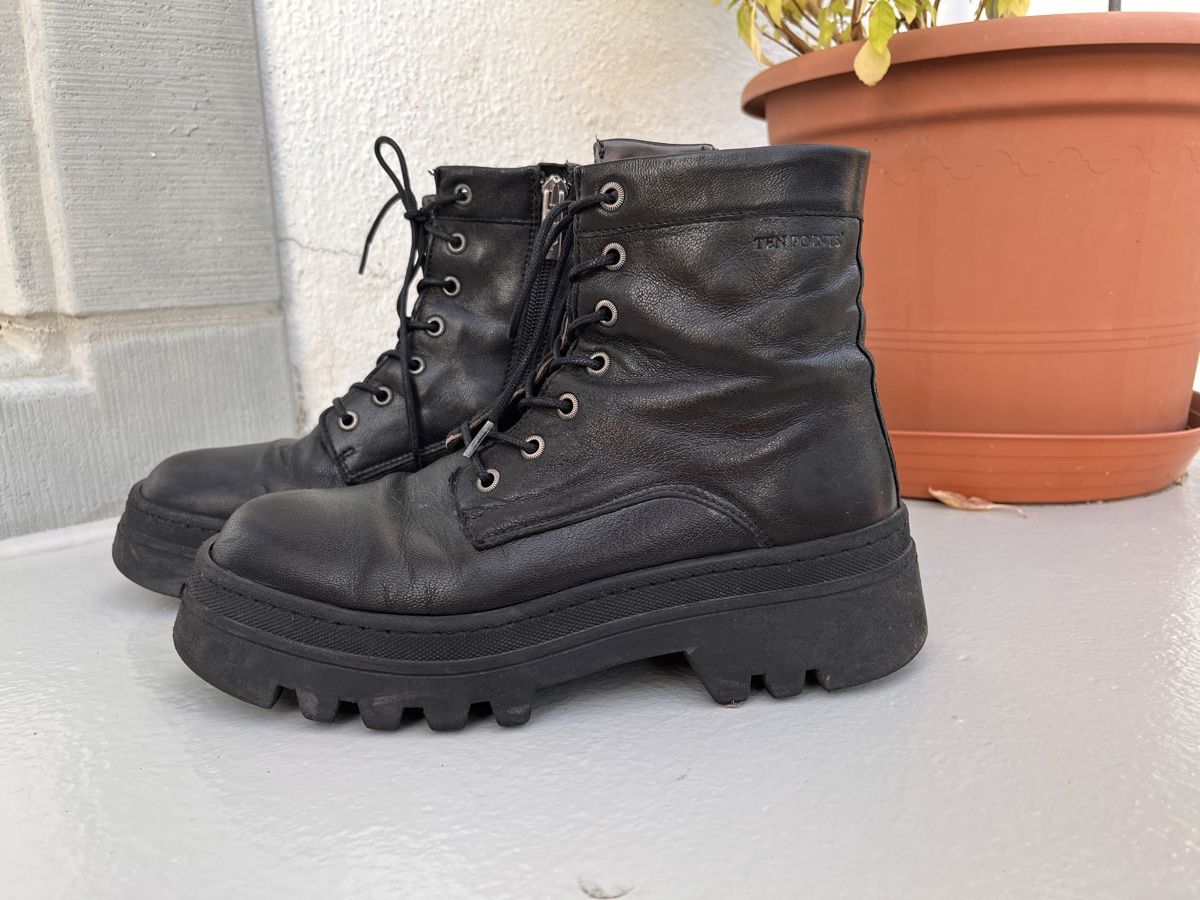 Scarpe da donna: Ten Points Leder Boots schwarz Gr. 39 – Usato da Männedorf venduto da Goood