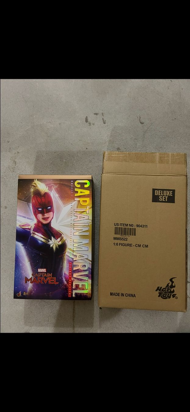 Hot Toys Figurines: Hot Toys Captain Marvel 1:6 Deluxe – D'occasion à Rorschacherberg par fil_g9wg