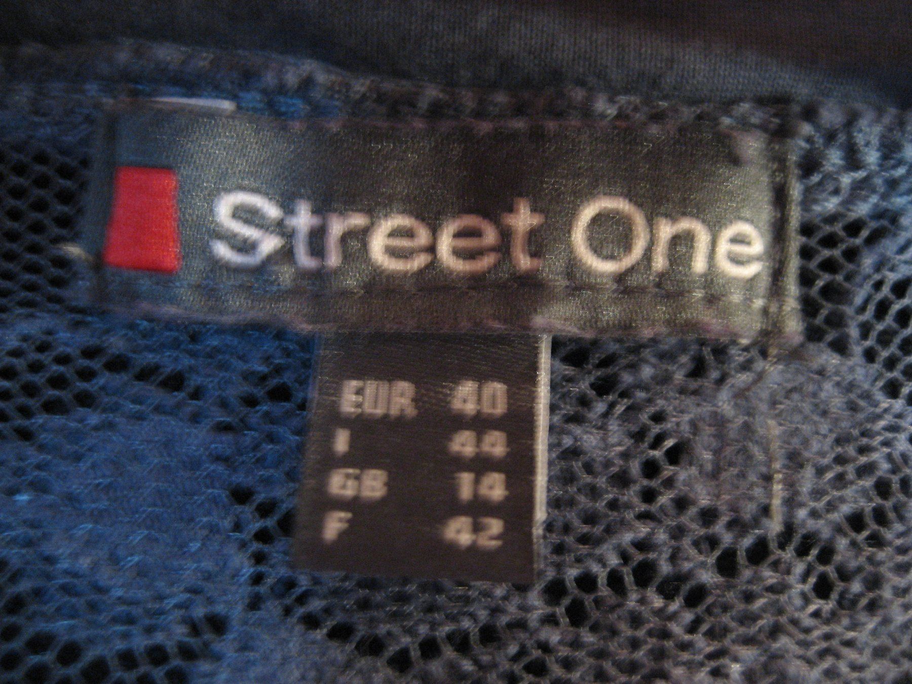 Pullover & Sweatshirts: Jaquette Street One taille 40 – Gebraucht aus Delémont von marryb 6