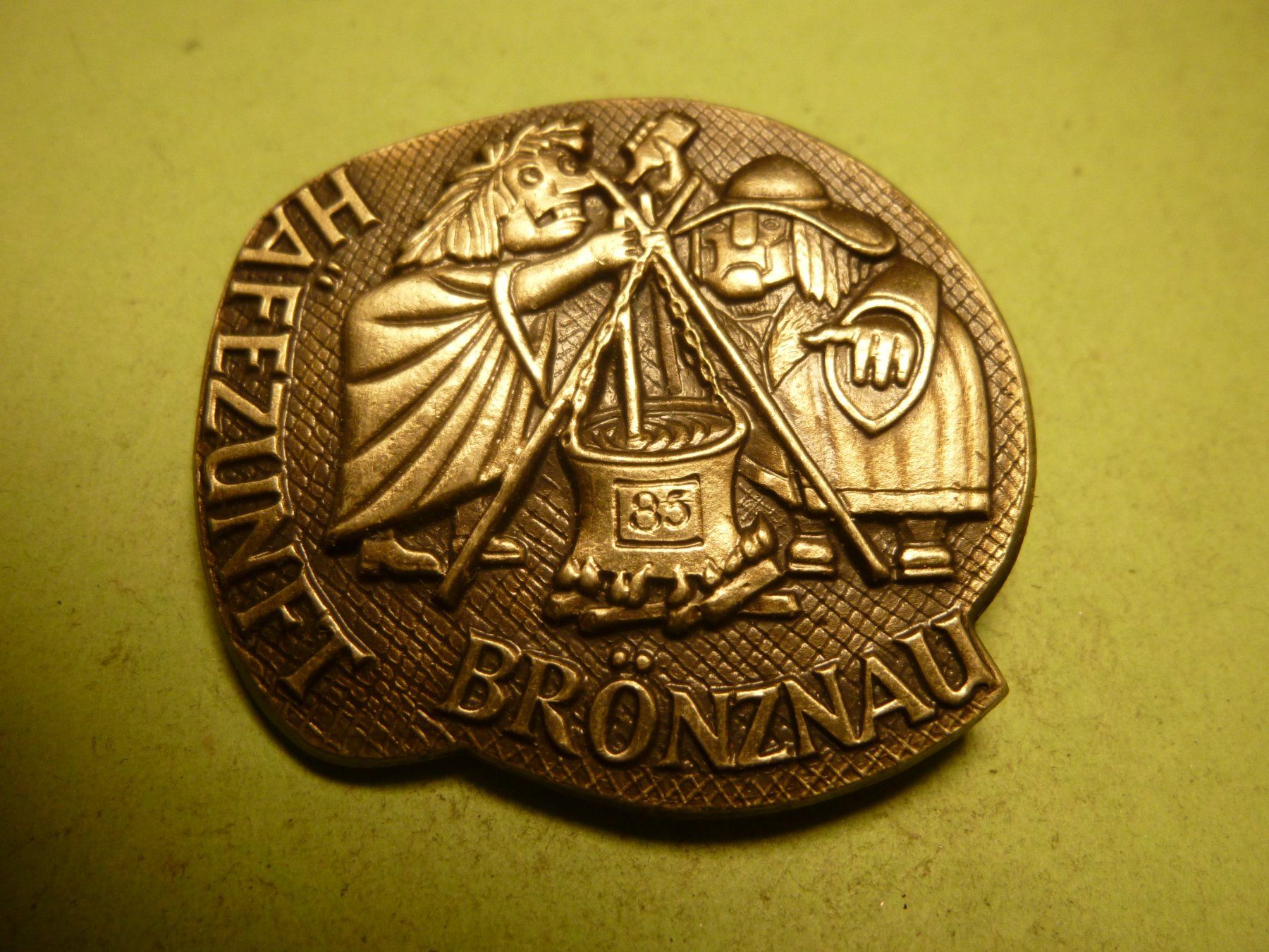 Placchette & Badge: BRÖNZNAU 1985 SILBER – Usato da Ried (Muotathal) venduto da Mandarin02
