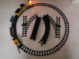 EISENBAHN AUS KUNSTSTOFF / CHEMIN DE FER EN PLASTIQUE