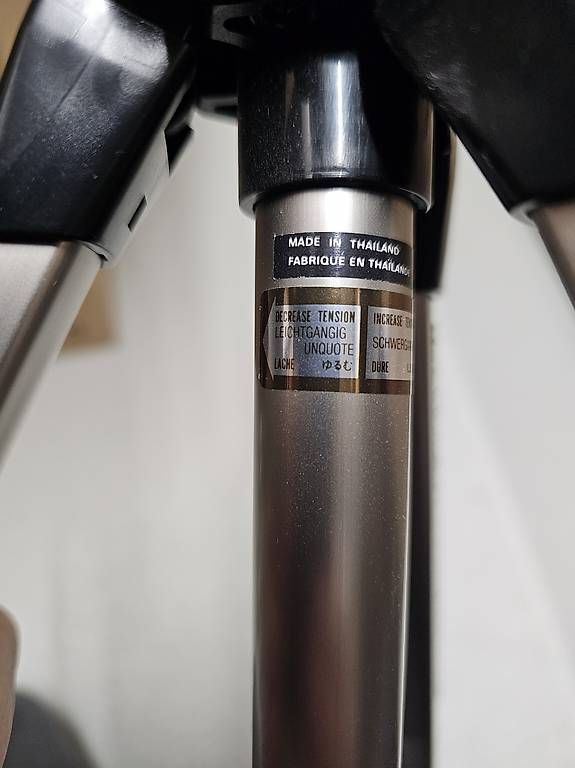Treppiedi & Teste: SLIK Kamera ständer – Usato da Mägenwil venduto da arnyek 1