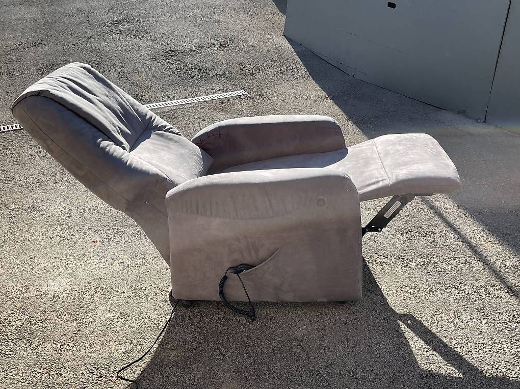 Poltrone: Fauteuil  électrique  – Usato da Boveresse venduto da jck_f8bj 2
