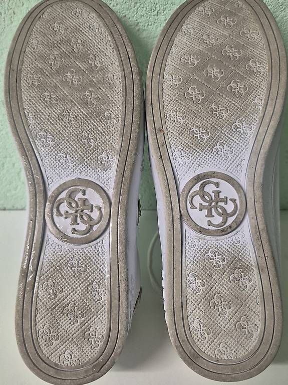 Guess Scarpe da donna: Sneaker Guess Gr. 38 – Usato da Anglikon venduto da wba8008 2