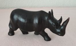 Nashorn aus Holz L = 12,5cm / H = ca. 5,5cm