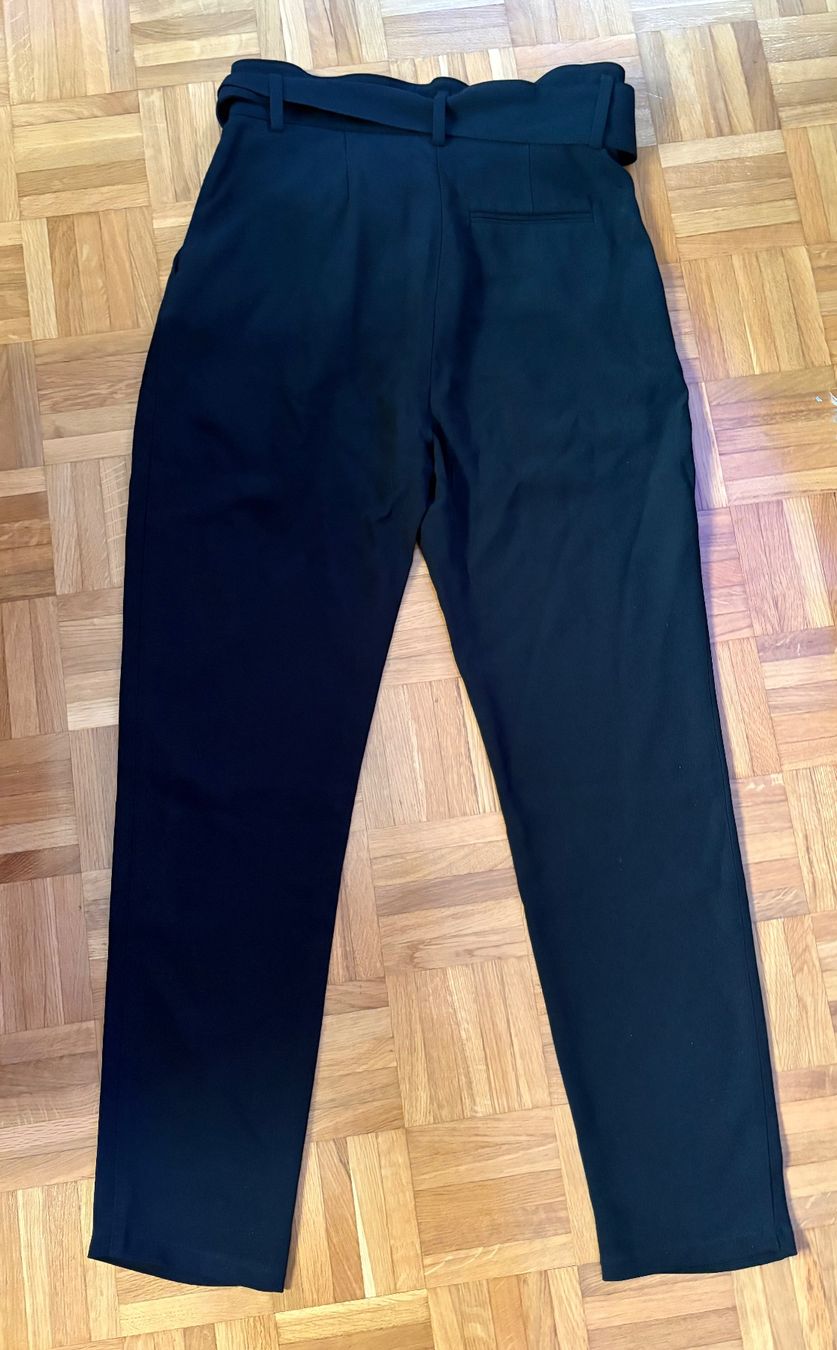 Sezane Pantalons: Sézane Hose Schwarz Gr.36 – Neuf (Voir description) à Genève par sunandwind 2