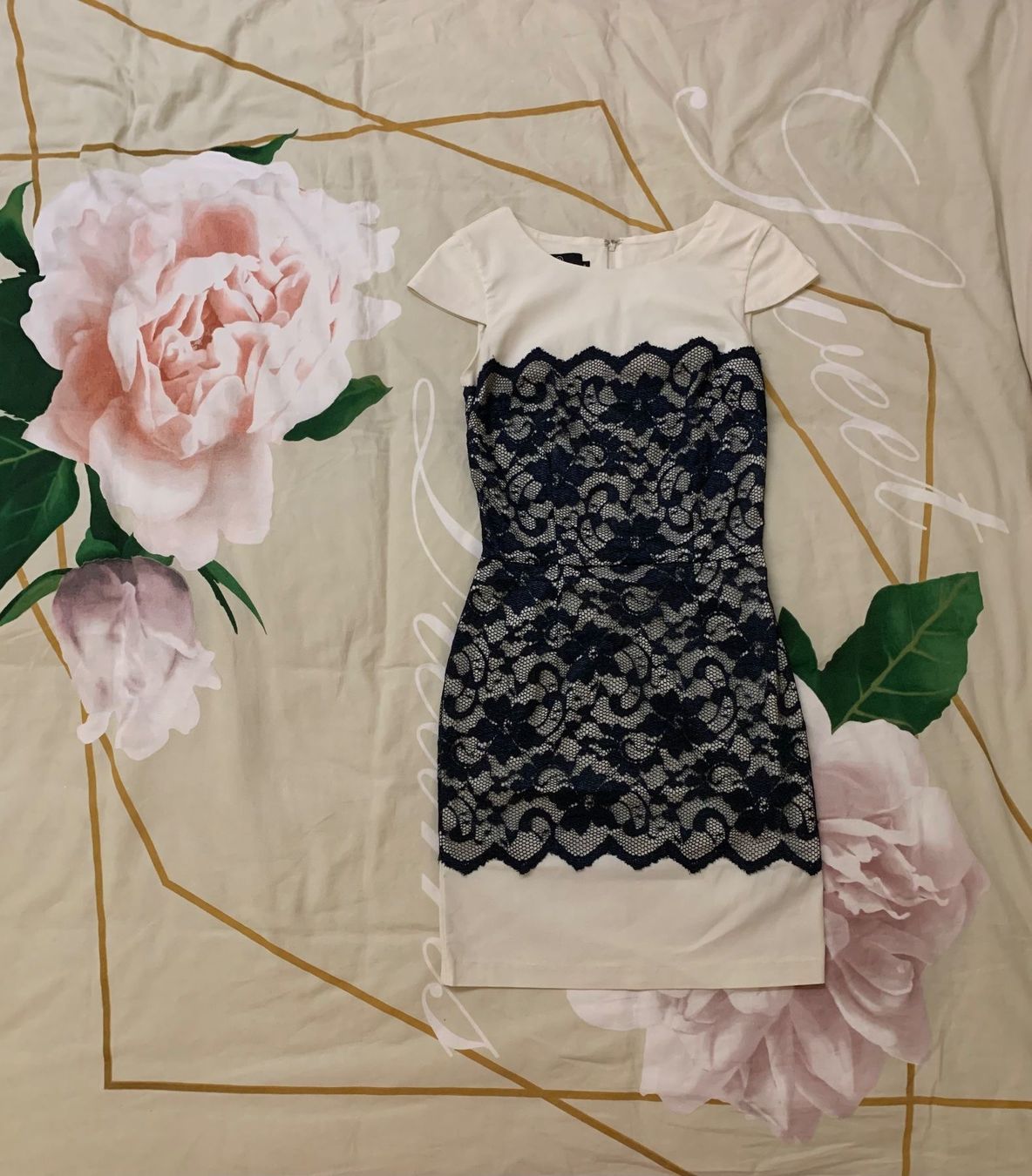Asos Vestiti: Kleid HYBRID FASHION – Usato da Zürich venduto da ThaliaL 1