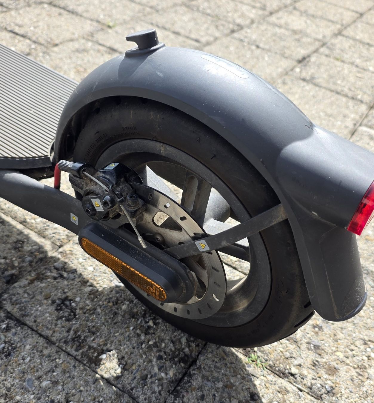 Xiaomi Kickboard: Xiaomi E-Scooter mit Licht, Blinker und Ladegerät – Gebraucht aus Merenschwand von Tfsim007 3