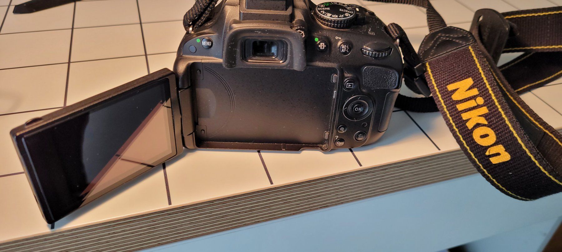 Nikon Kamera: Nikon D5100 16.2MP Digitale SLR Kamera – Gebraucht aus Rüschlikon von  1