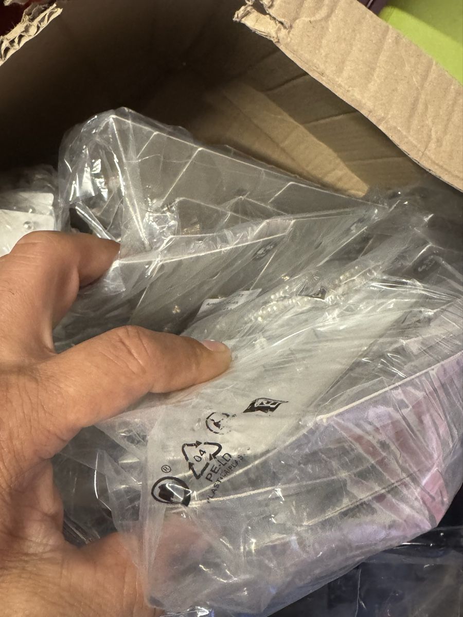 Altri gioielli: Lot Schmuck & Brillen neu voller Karton  – Nuovo (secondo la descrizione) da Schlieren venduto da Freundlich02 3