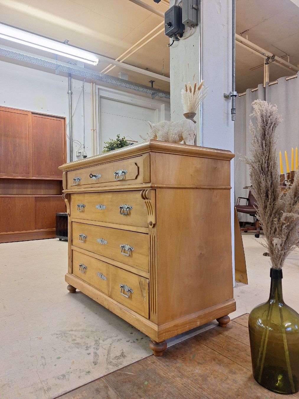 Commodes: Antike Kommode – D'occasion à Urtenen-Schönbühl par Atelier21_bern 6