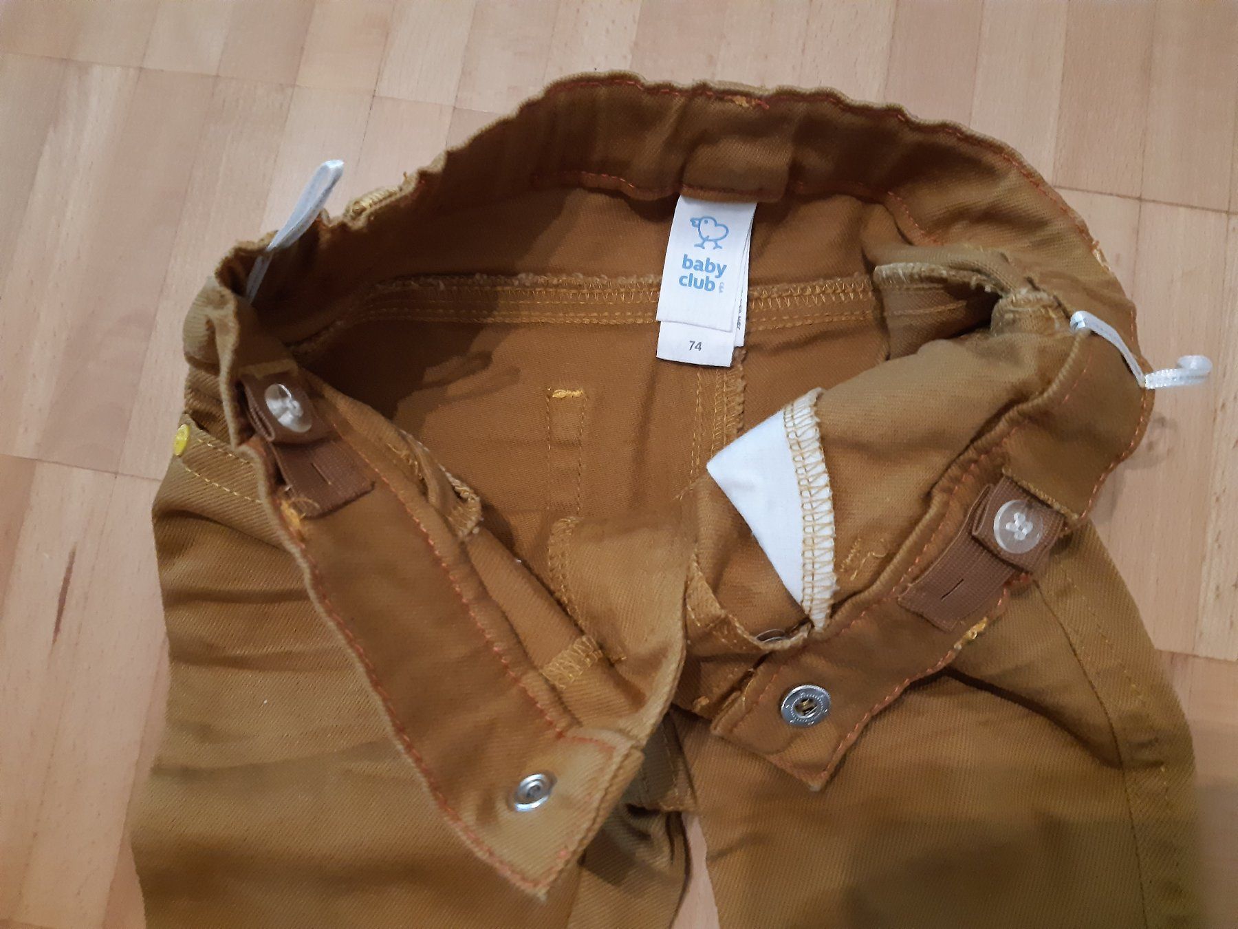 Lotti & Set di vestiti: Baby-Set Pullover + Jeans Gr. 74 – Nuovo (secondo la descrizione) da Urdorf venduto da core8 5