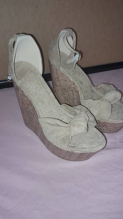 Damenschuhe: Paar neue, unbenutzte Damenschuhe – Gebraucht aus Goldau von daviriccardo 4