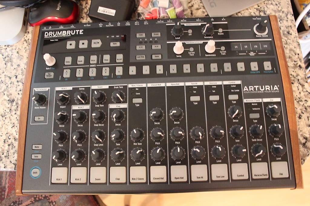 Strumenti musicali: Gebe ab zwei Controller in Bestzustand – Usato da Lanzenhäusern venduto da kakali50