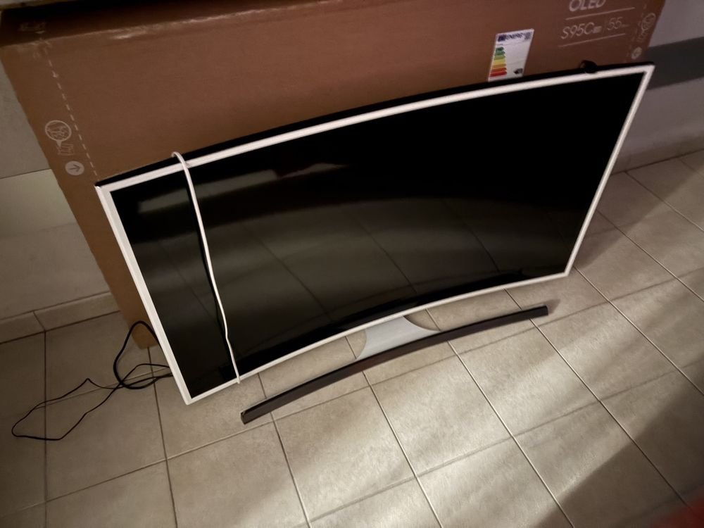gebogener-samsung-uhd-fernseher-55-zoll-gebraucht-in-w-renlos-f-r-chf