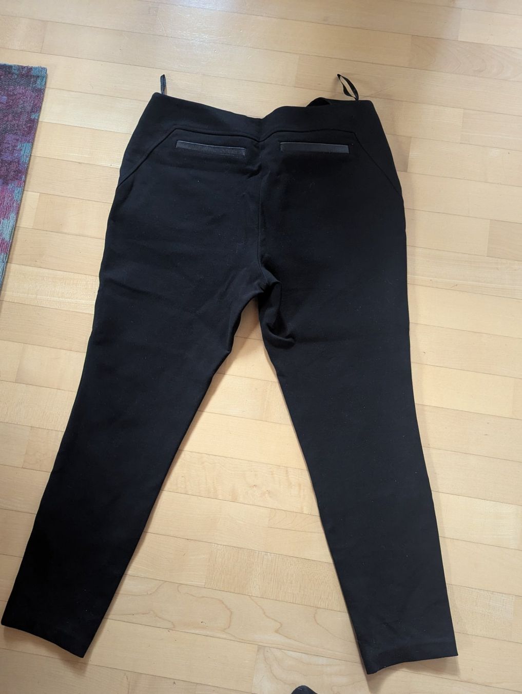 Ted Baker Pantaloni: Ted Baker Leder Hose Gr. L – Usato da Zollikon venduto da Mikifare 1