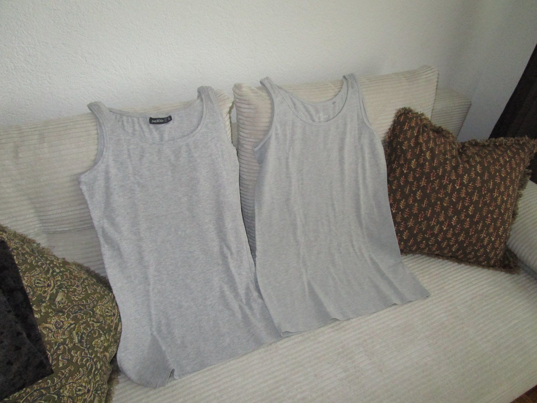 Lotti di vestiti: KLEIDERPÄKLI...GR.38..INKL.DESIGUAL – Usato da Scuol venduto da Luana.. 4