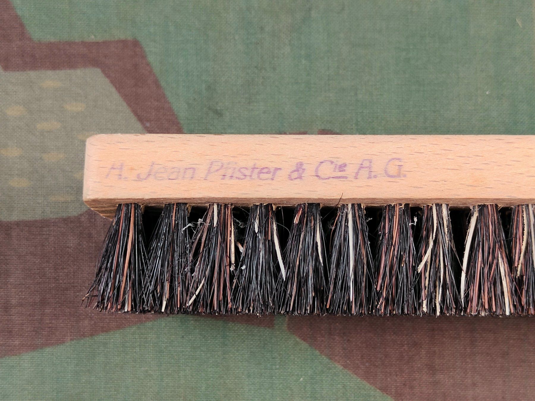 Schweizer Armee Uniformen: Kleiderbürste Ord. 1914 – Gebraucht aus Bauma von SwissMilitaria 3