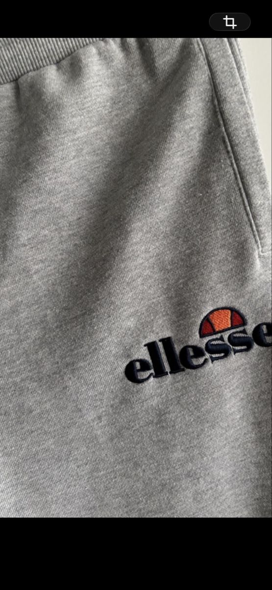 Ellesse Pantalons: Ellesse Trainerhose gr s – D'occasion à Allschwil par selake990673 1