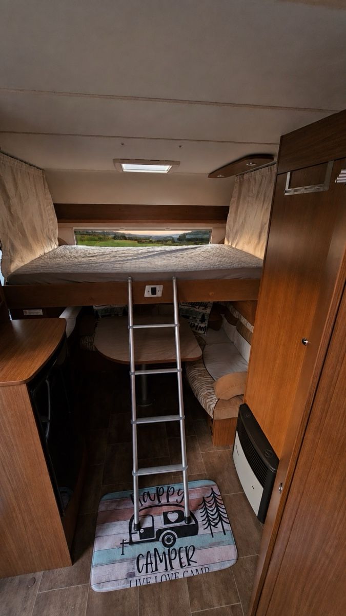 Bürstner Véhicules de camping: Wohnwagen Bürstner averso 410  – D'occasion à Linden par 007-Bond 4