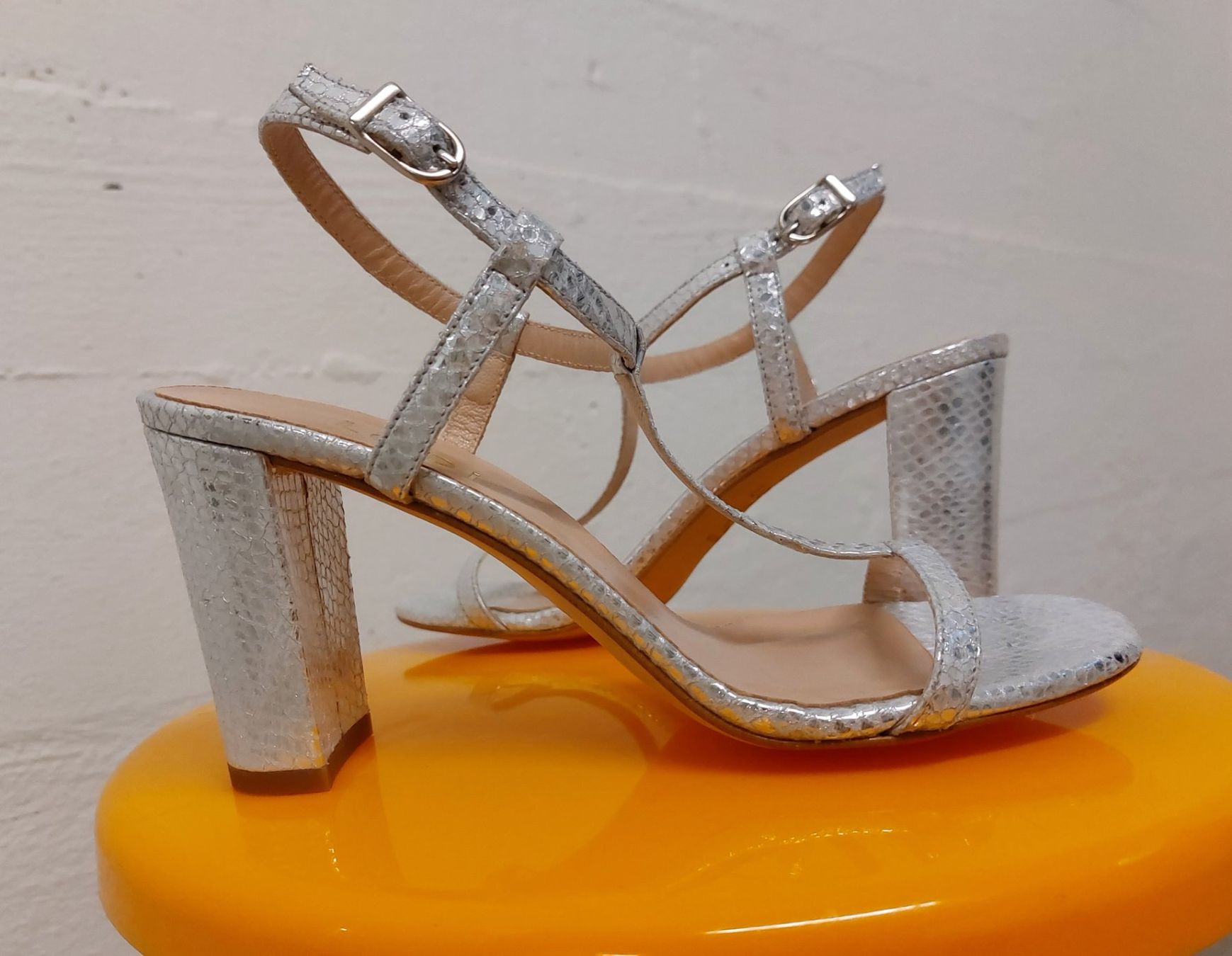 Damenschuhe: LODI T-Strap Snake Silber Sandalette NEU – Neu und originalverpackt aus Zürich von 300SLR 3