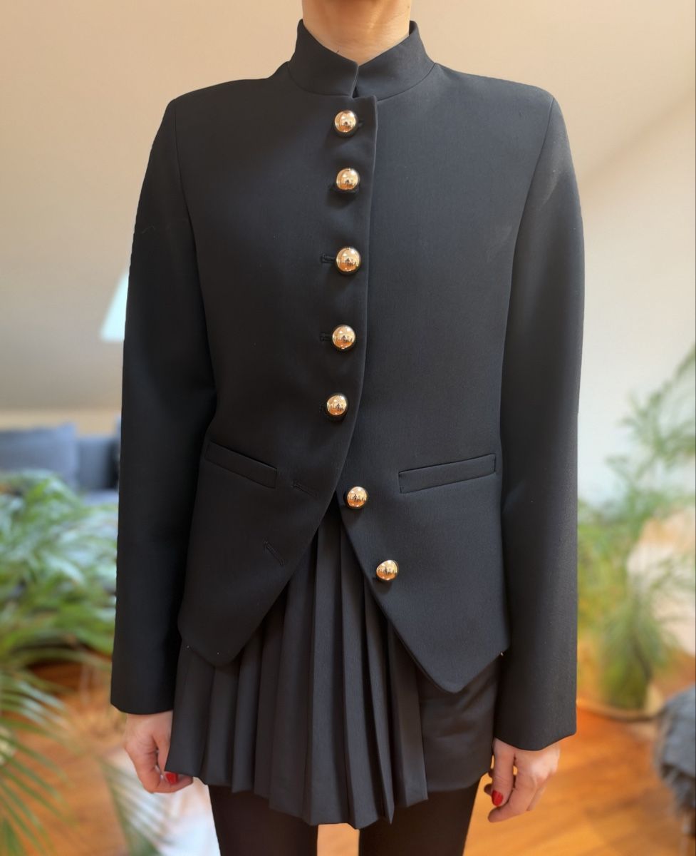 Mango Giacche: Black Blazer with Silver Buttons Size S – Nuovo (secondo la descrizione) da Basel venduto da ais_hf25 1