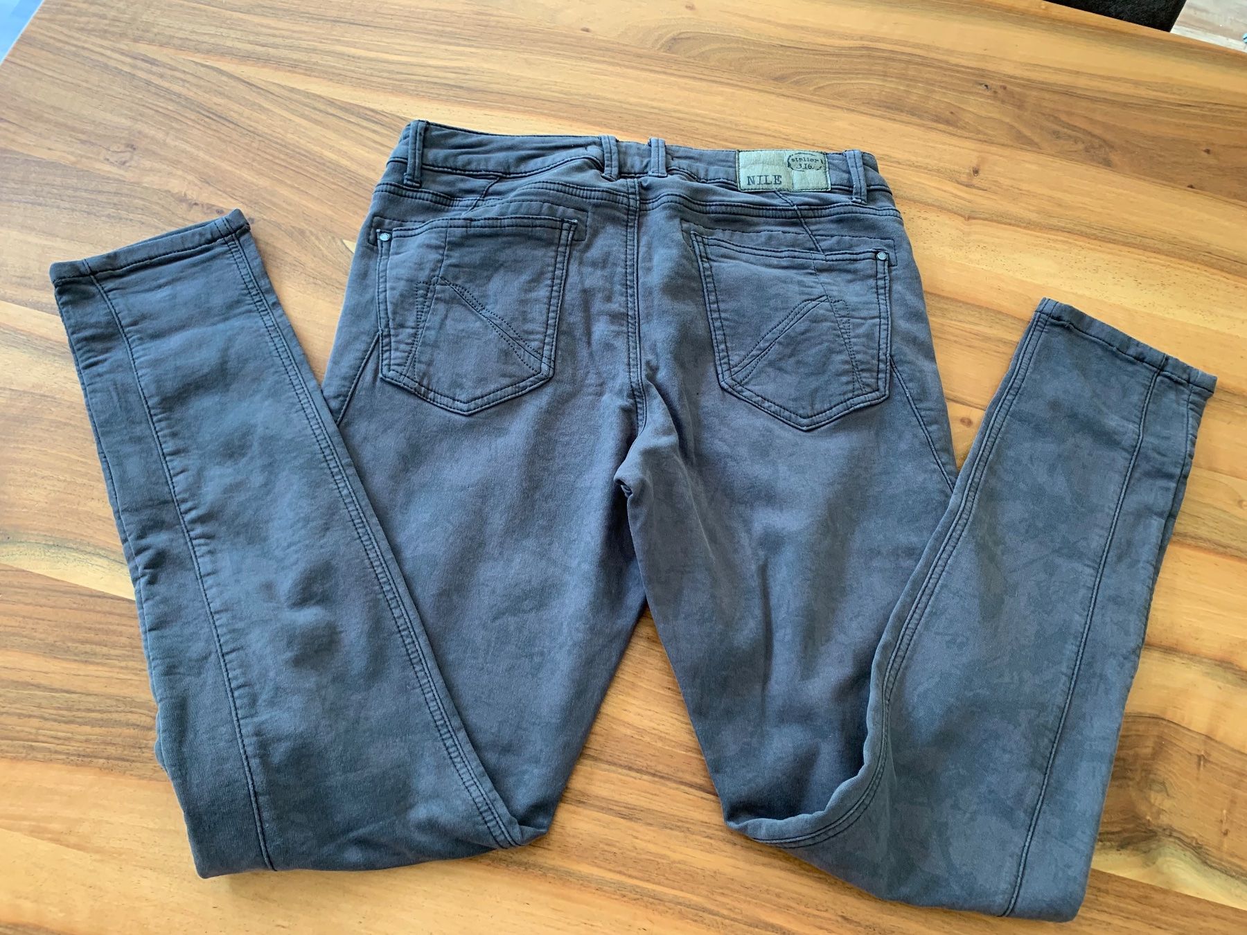 Nile Pantaloni: NILE Atelier tolle Hose Grösse S – Usato da Meiringen venduto da Sheyene 3