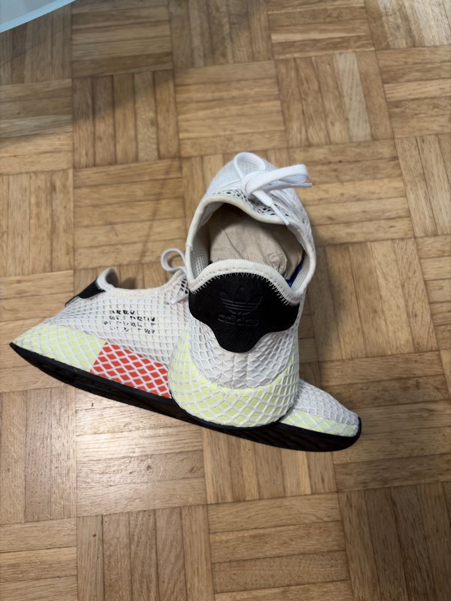 Adidas Scarpe da uomo: Adidas Deerupt Runner Grösse 44 Weiss – Nuovo (secondo la descrizione) da Heerbrugg venduto da D.O.B. 3