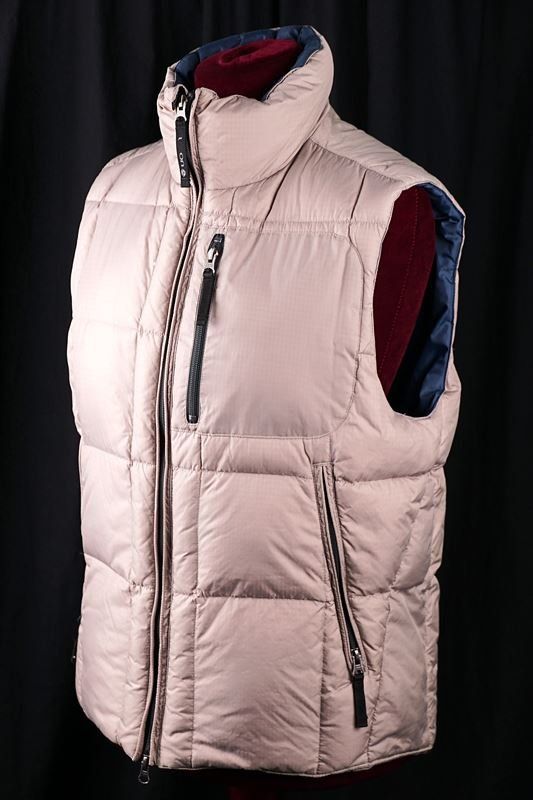Cappotti: BURTON Steppweste Damen - Gr. M, in Beige – Usato da Rüti ZH venduto da Restwert_Rueti_ZH 2