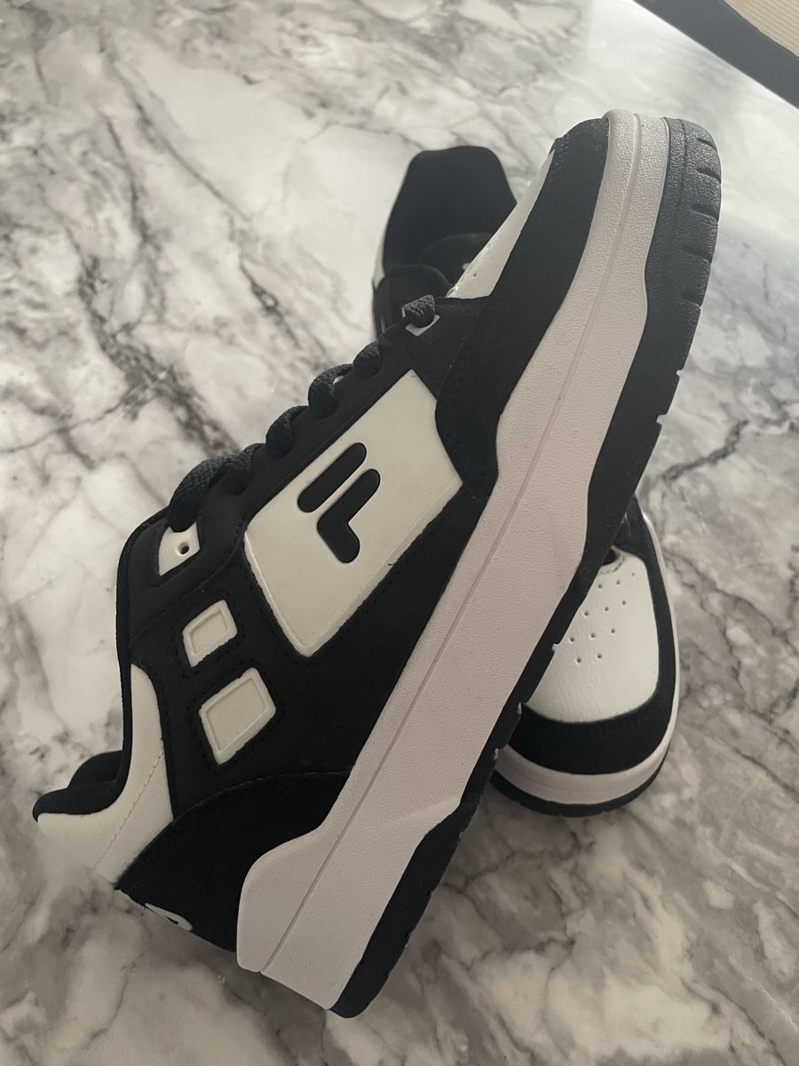 Damenschuhe: Turnschuhe – Neu und originalverpackt aus Gossau ZH von Lavinia07 1