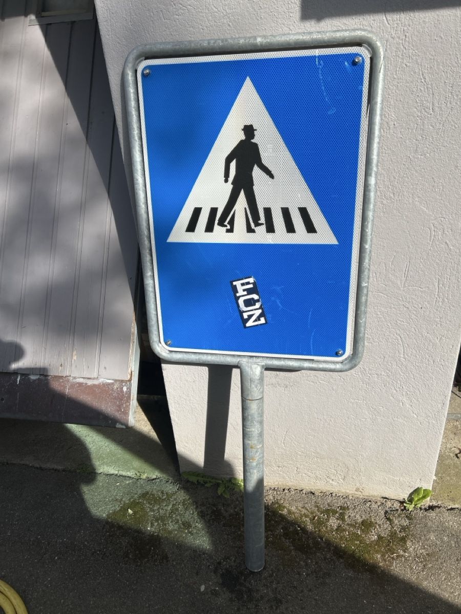 Insegne: Panneau de signalisation "Passage Piétons" – Usato da zürich venduto da pauloreal