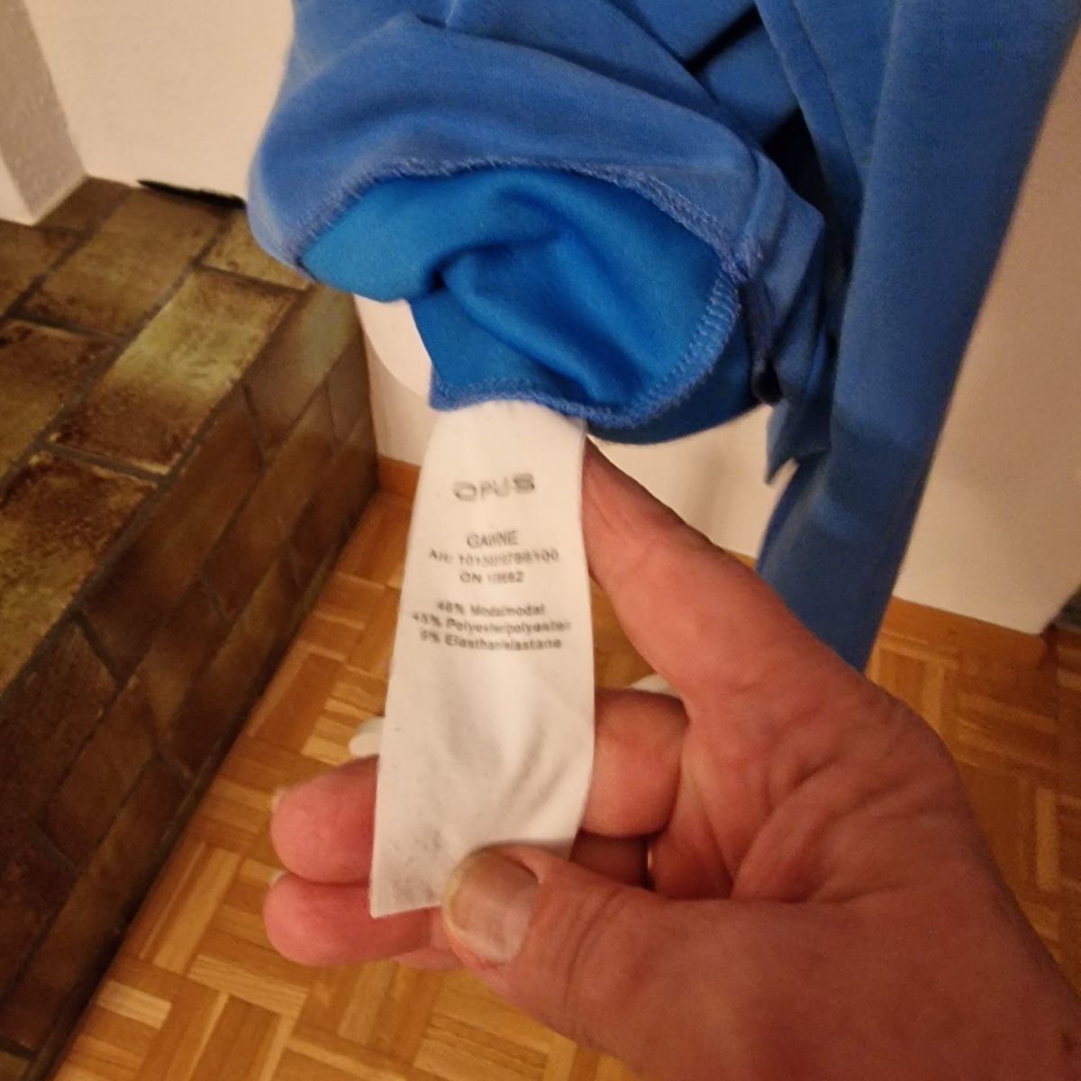 Opus Maglioni & Felpe: Kuscheliger OPUS Damenpullover Gr. 42 blau – Usato da St. Gallen venduto da mania03 3