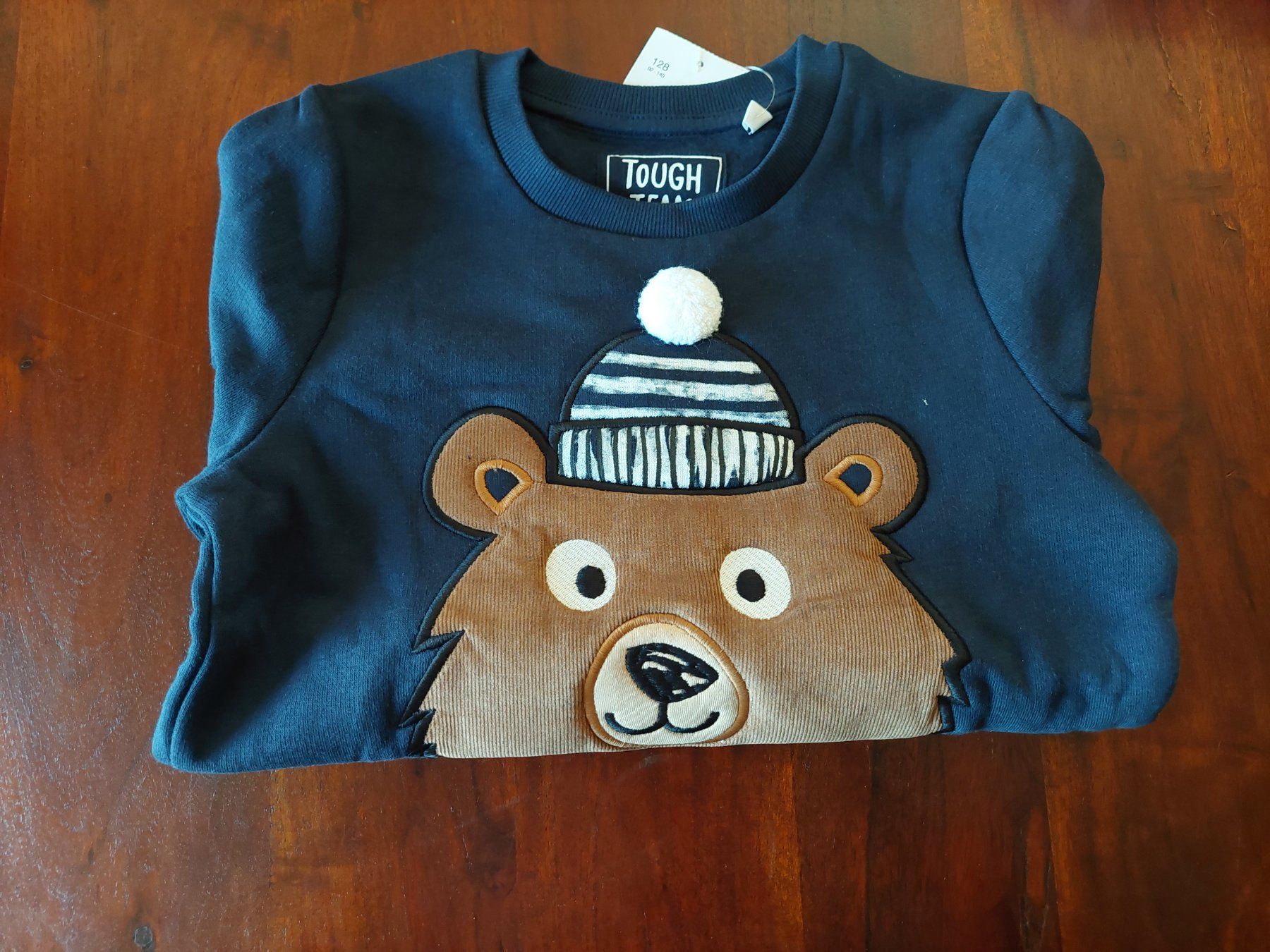 C&A Maglioni & Felpe: C&A Pullover Bär Grösse 128 – Nuovo e nell'imballaggio originale da Beckenried venduto da Havacola 9