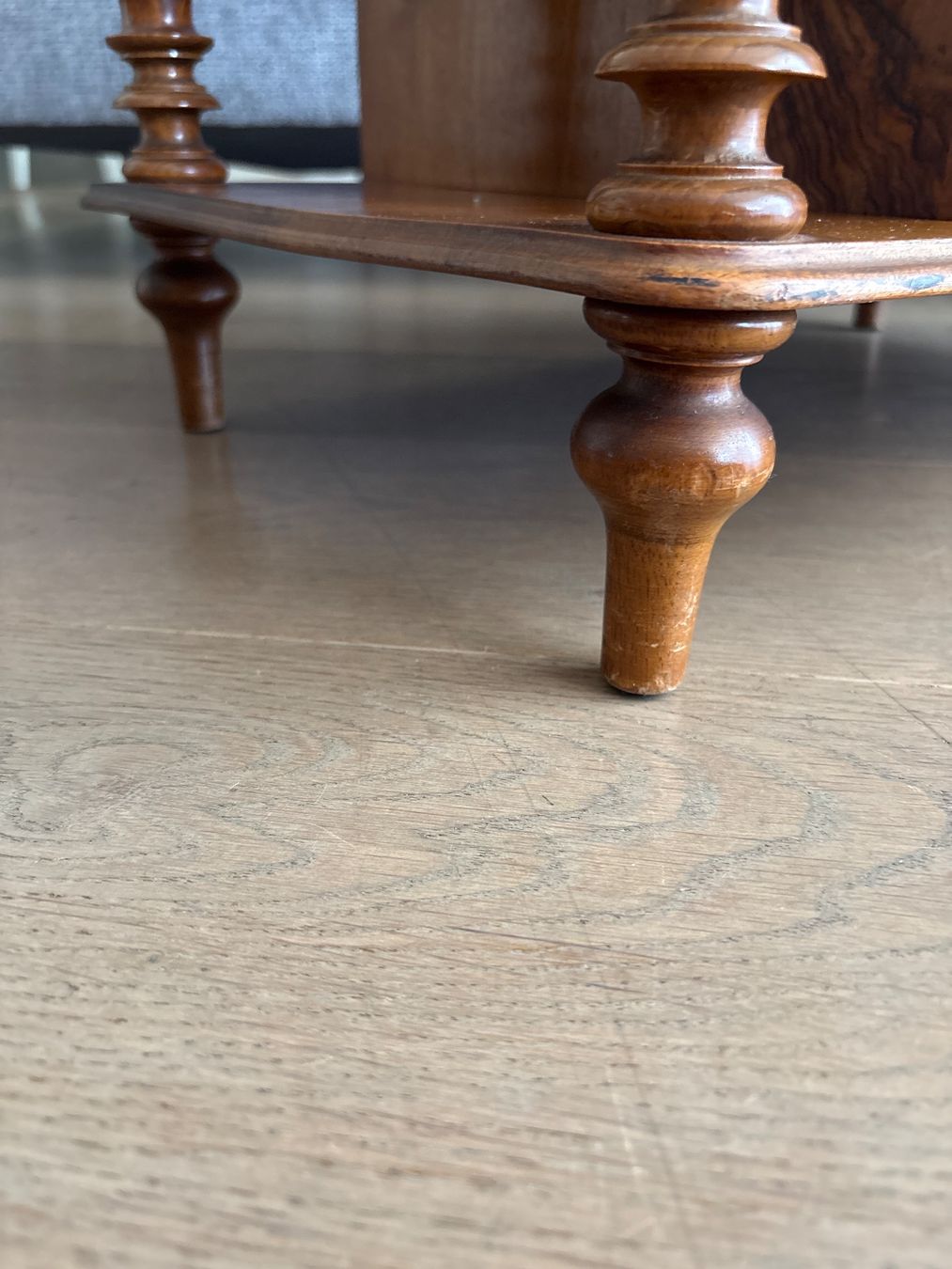 Étagères: Standregal Holz antik 4 Ablagen – D'occasion à Bassersdorf par rek_x2gl 6