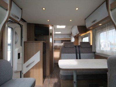 Carado Veicoli da campeggio: A vendre camping car – Usato da Lausanne venduto da calin06 2
