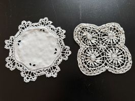 Alte Deckchen / Untersetzer 2er Set, Handarbeit, Spitze-L...